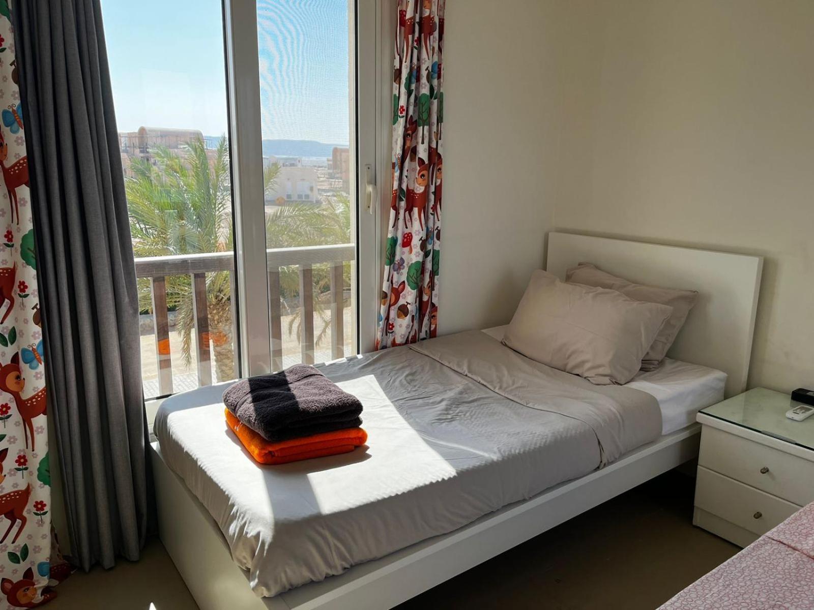 Waterside Serene Getaway 2beds - El Gouna